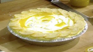 Sandra Lee's Lemon Chiffon Pie