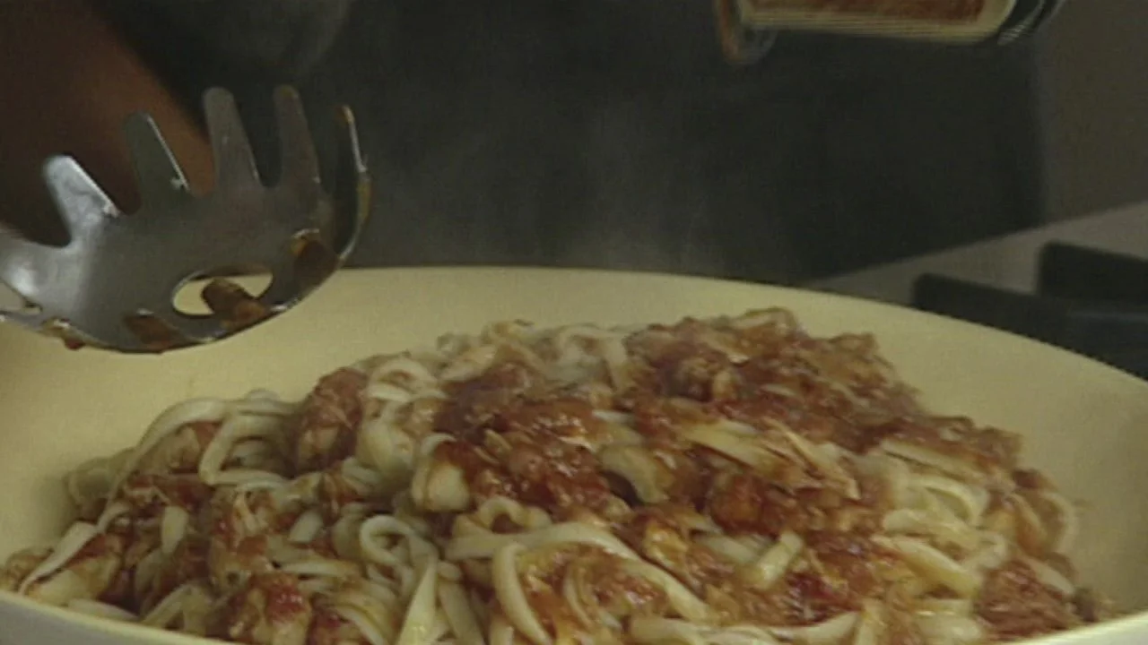 Linguine With Chicken Ragu