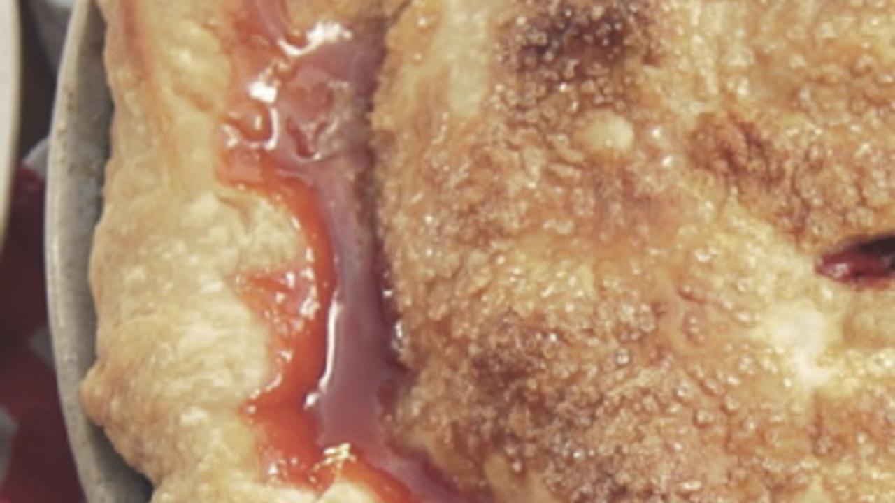 Nancy's Strawberry Rhubarb Pie