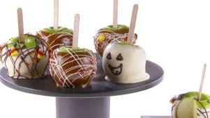 White Chocolate Caramel Apples
