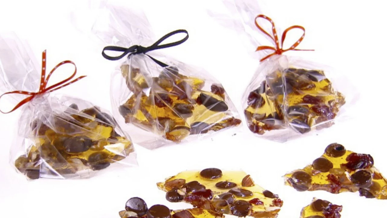 Giada's Almond Brittle