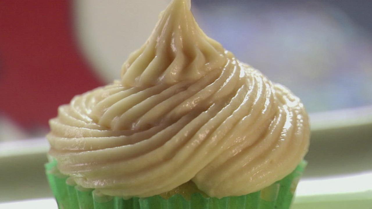 Bobby's Vanilla Bean Cupcakes