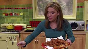 Buffalo Popcorn Chicken Bites