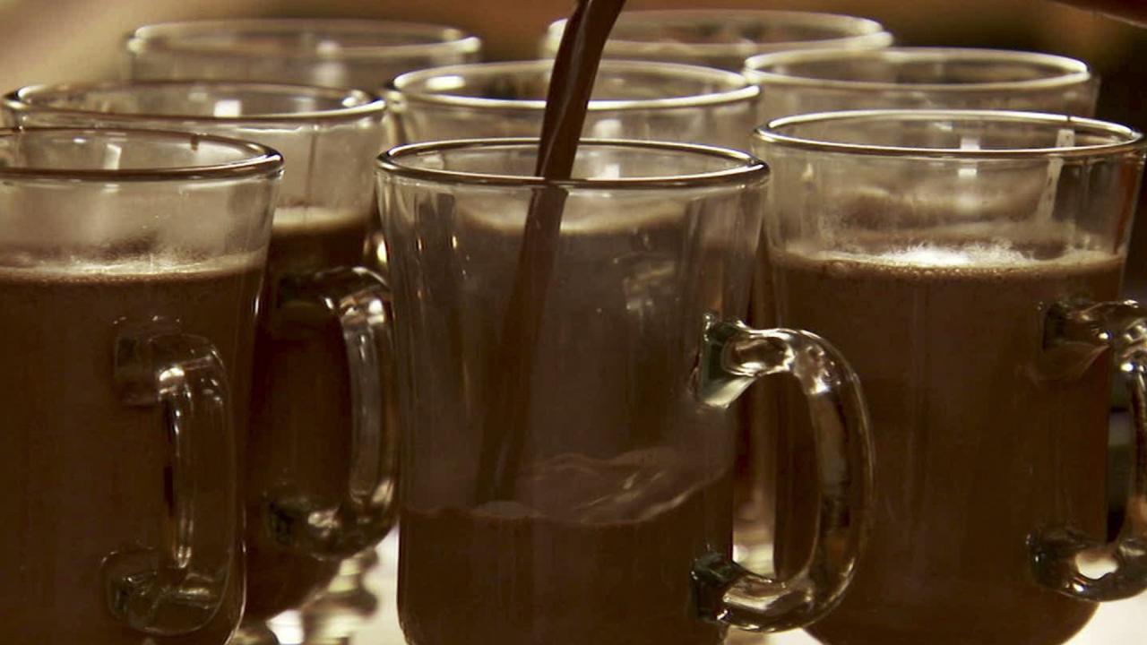 Ree's Delicious Hot Chocolate
