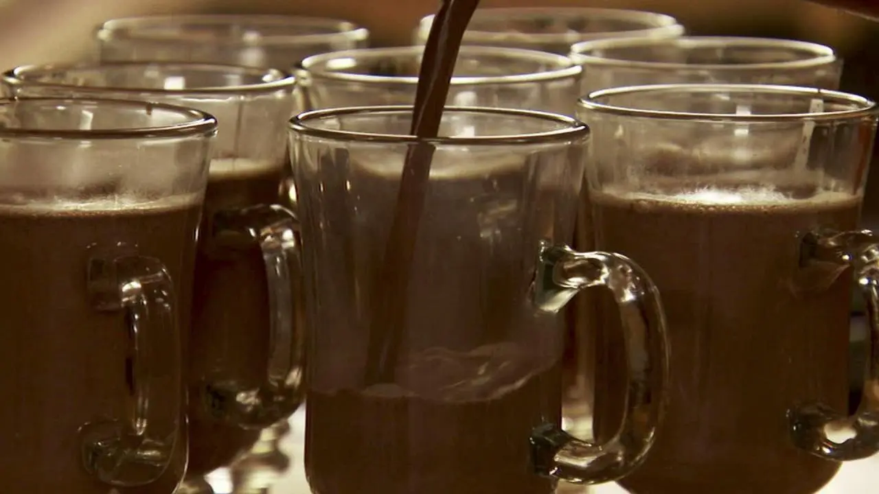 Ree's Delicious Hot Chocolate