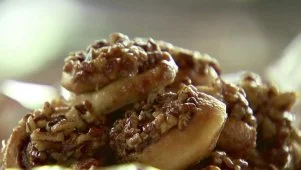 Ree's Mini Pecan Sticky Buns