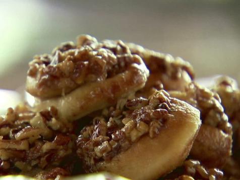 Ree's Mini Pecan Sticky Buns