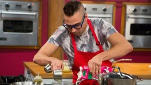 Worst Cooks are Home Alone
