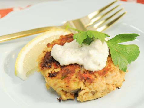 Katie Lee's Salmon Cakes