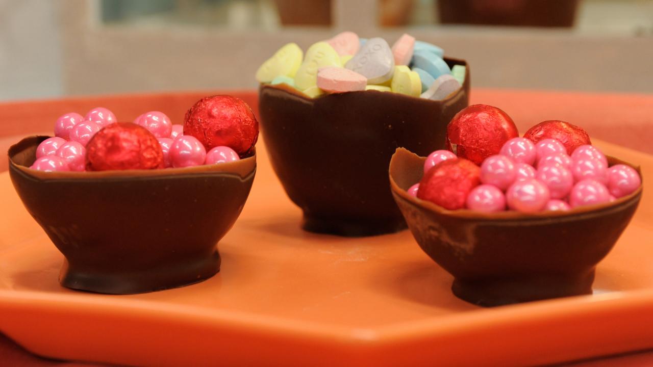 Chocolate Balloon Bowls