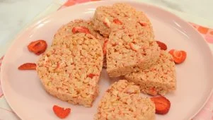 Strawberry Crispy Rice Treats