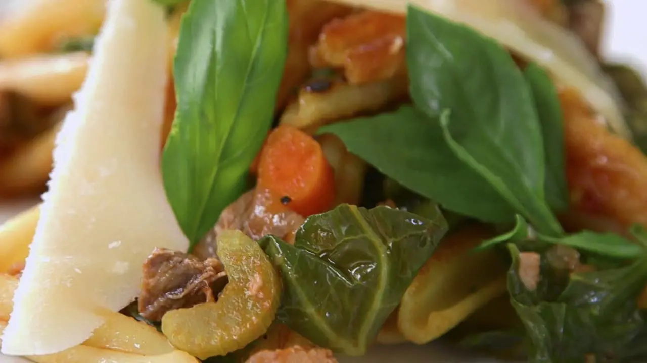 Brisket Ragu with Crispy Pasta