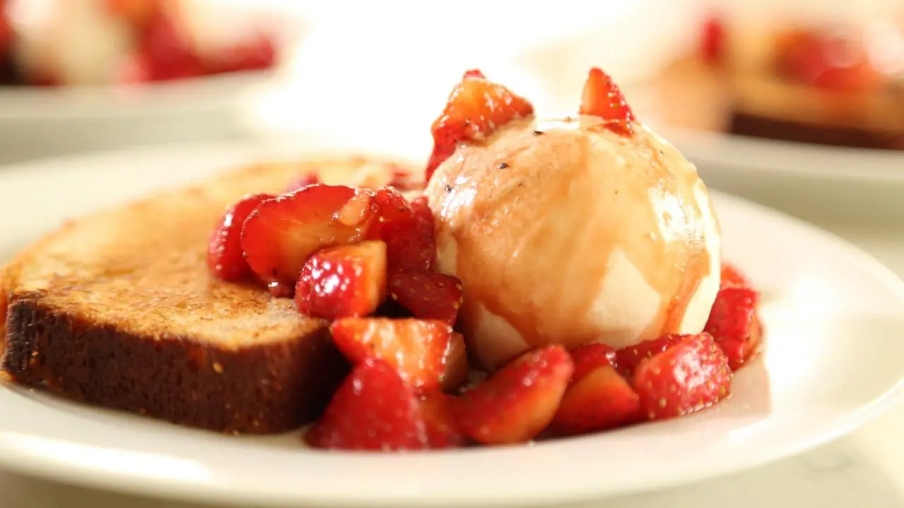Killer Vanilla Pound Cake