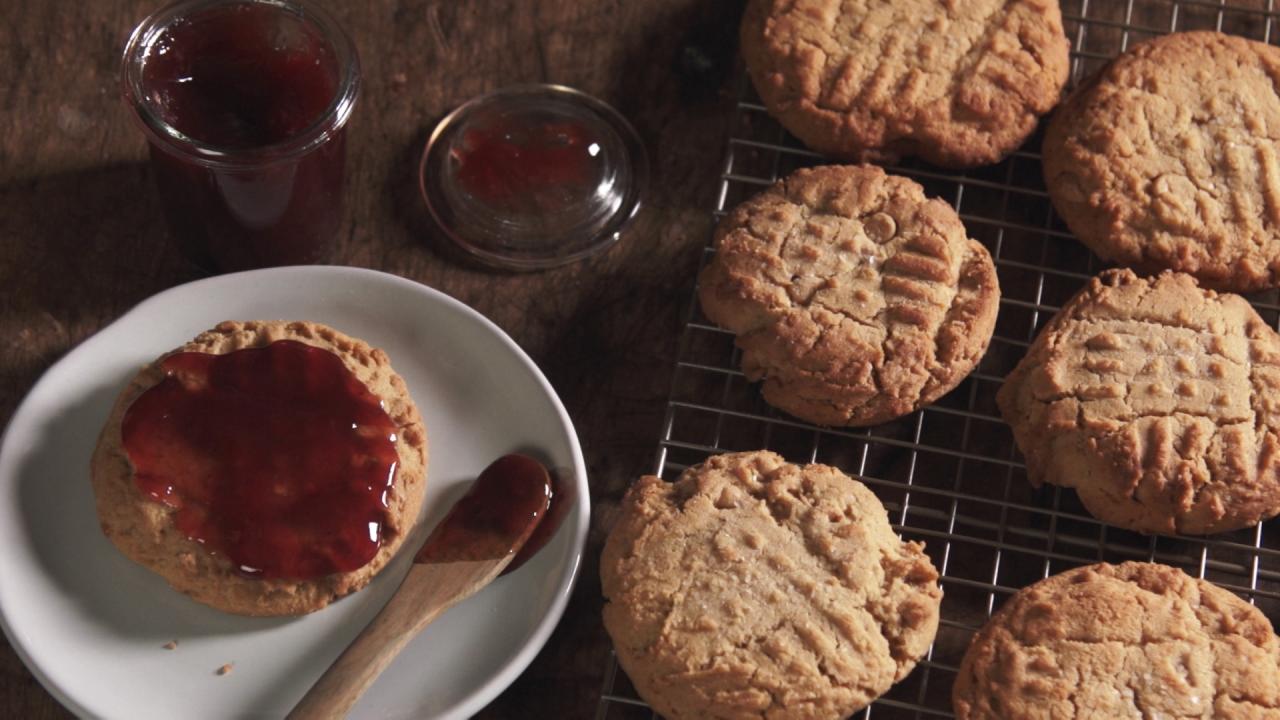 Nancy's Peanut Butter Cookies