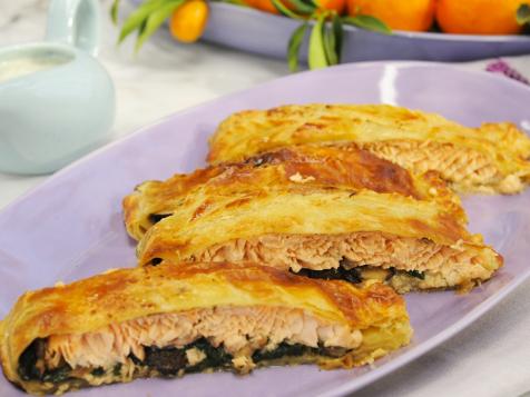 Puff Pastry-Wrapped Salmon