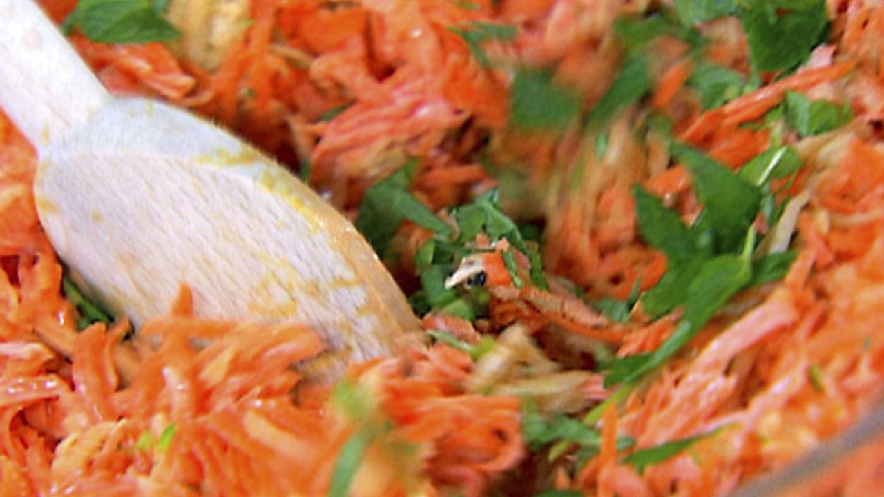 Carrot and Green Apple Salad