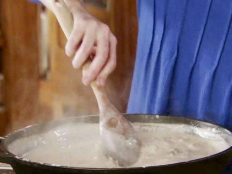 Ree's Sausage Gravy