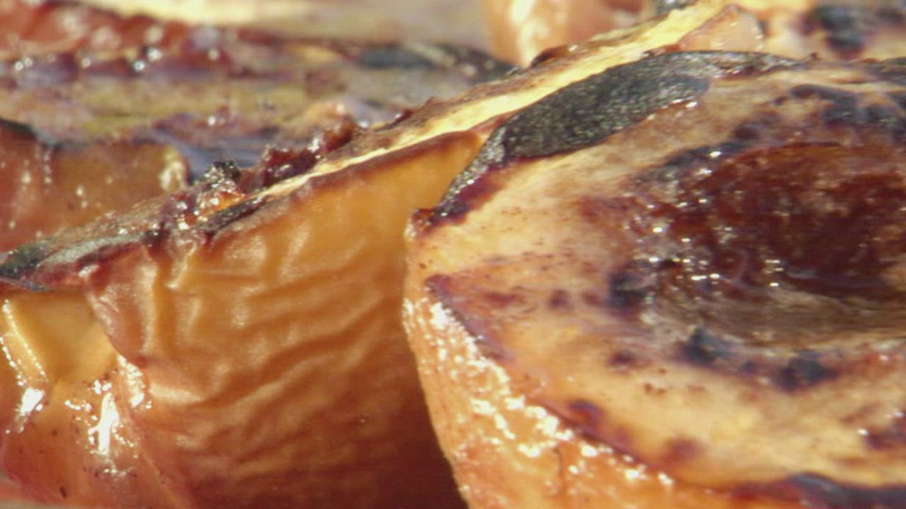Bobby's Grilled Peaches