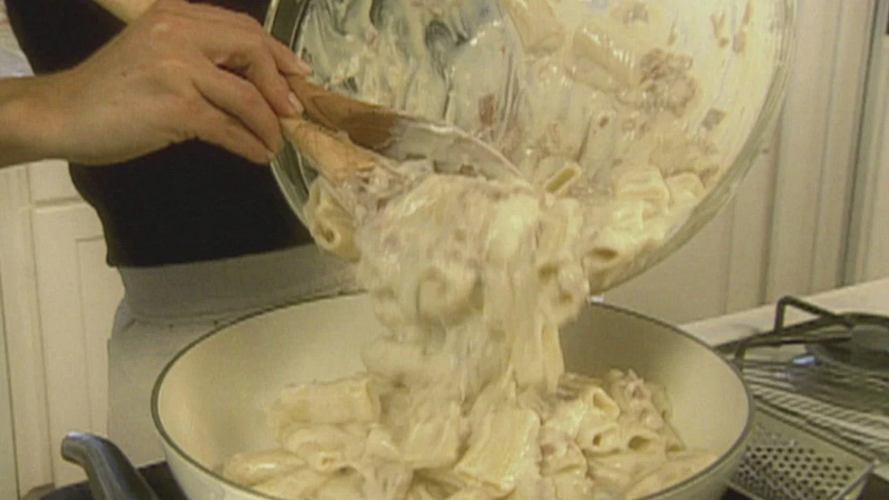 Giada's Baked Rigatoni