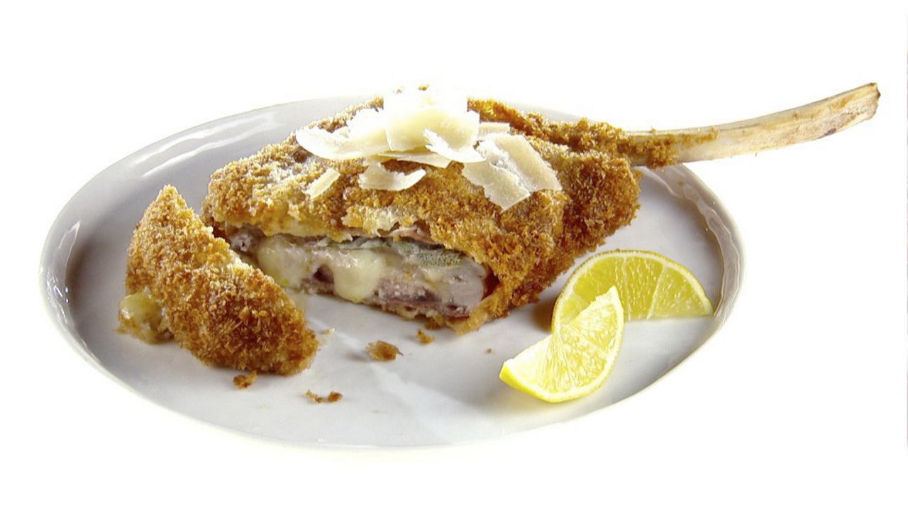 Giada's Veal Saltimbocca