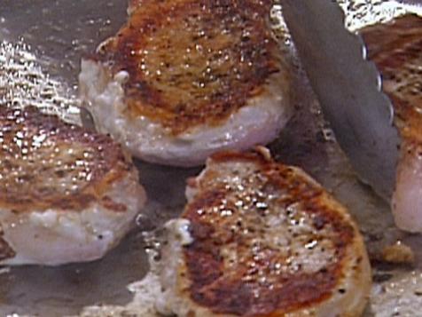 Pork Chops with Apple Sauce