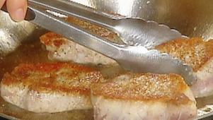 Pork Chops with Cherry Sauce