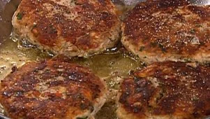 Salmon Cakes Salad