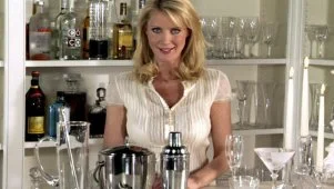 Designing a Fabulous Home Bar