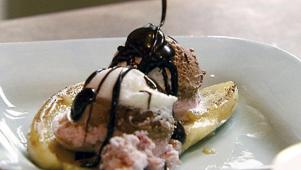 Sinfully Rich Banana Splits