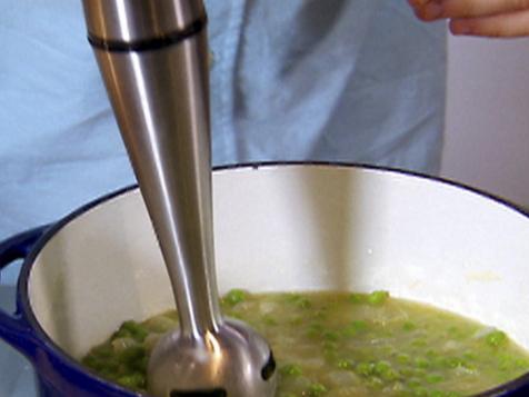 Quick and Buttery Pea Soup