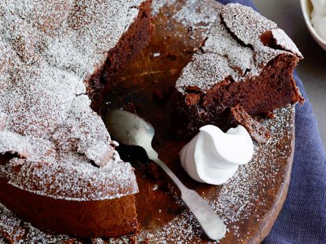 Cracked Chocolate Earth Cake