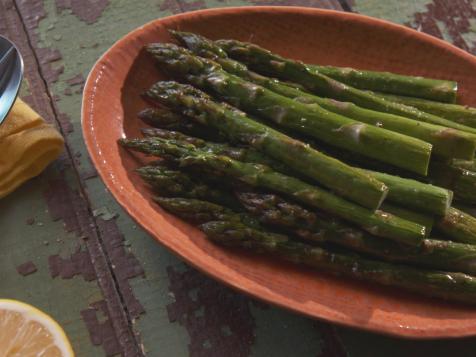 Asparagus with Hollandaise