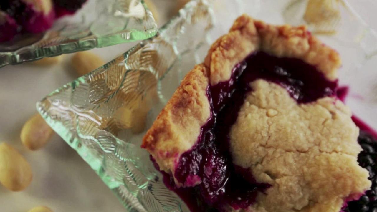 Blackberry-Almond Cobbler