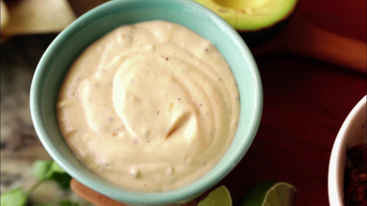 Damaris's Avocado Sour Cream