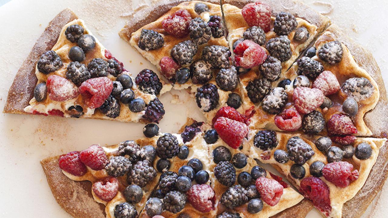 Sweet Cinnamon Breakfast Pizza