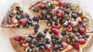 Sweet Cinnamon Breakfast Pizza