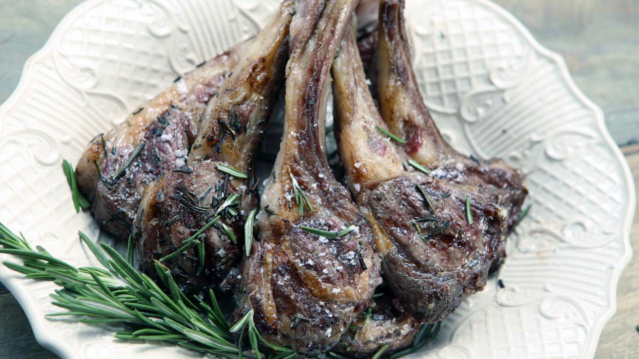 Classic Rosemary Lamb Chops
