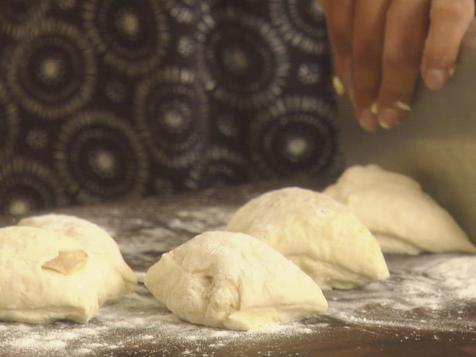 Aarti Sequeira's Naan