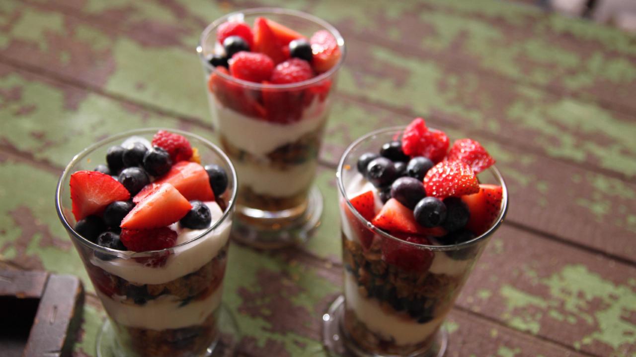 Nancy's Berry Granola Parfaits