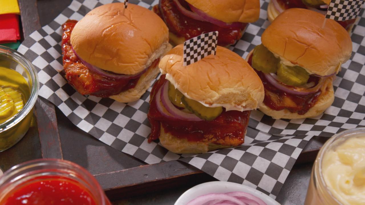 Nancy's BBQ Chicken Sandwiches