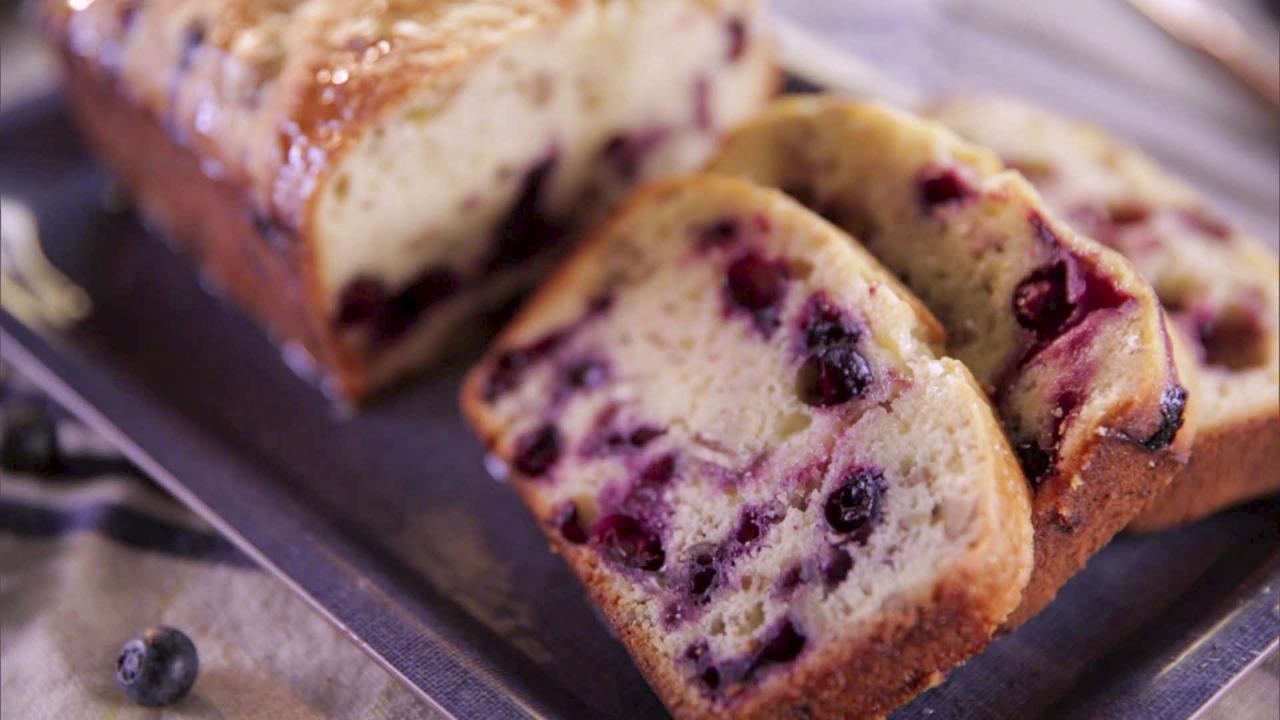 Trisha's Lemon-Blueberry Bread