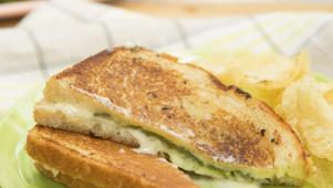 Jalapeno Popper Grilled Cheese