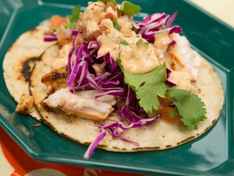 Fish Tacos with Chipotle Sauce