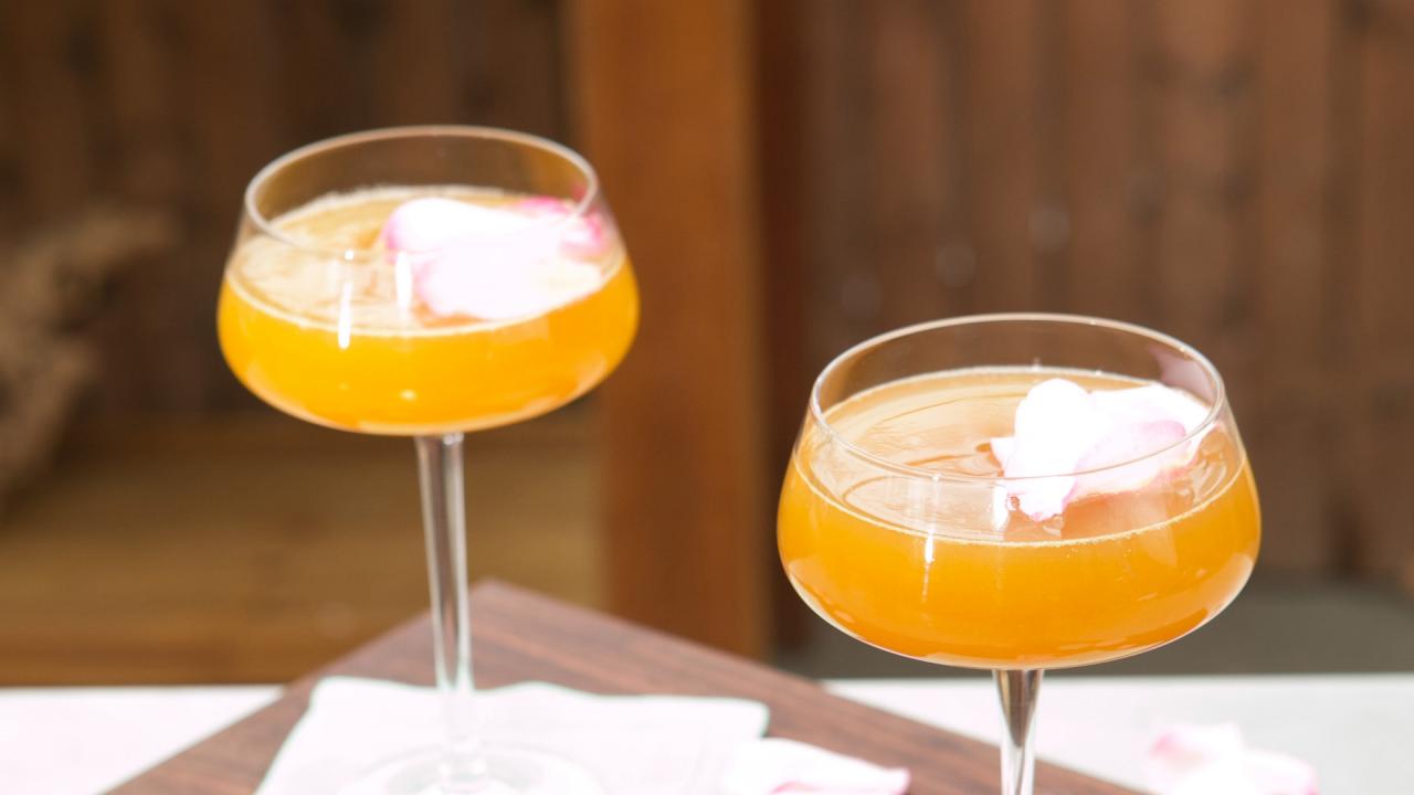 Mother's Ruin Cocktail