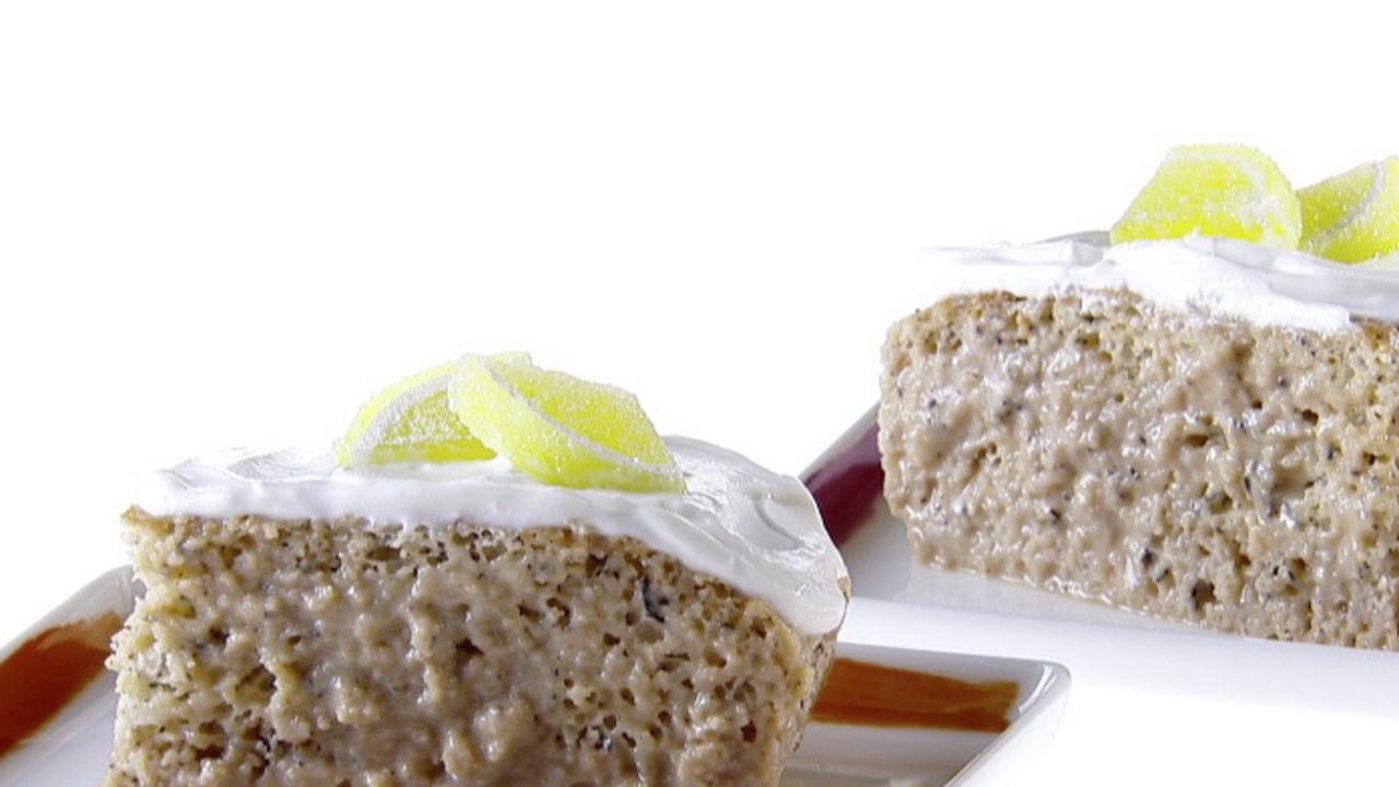 Milk-and-Honey Tea Cake
