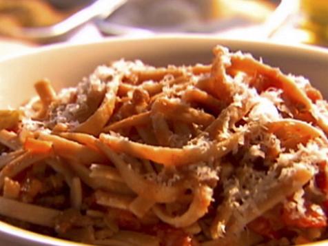 Fettuccini Bolognese