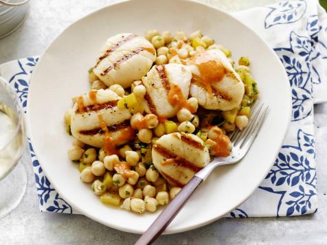 Scallops and Chickpea Salad