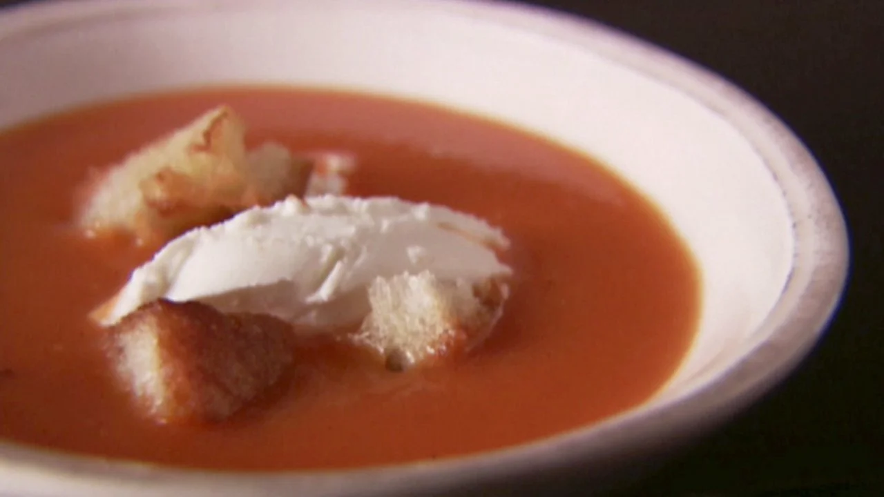 Easy Red Pepper Soup