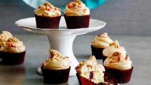 Classic PB and J Cupcakes