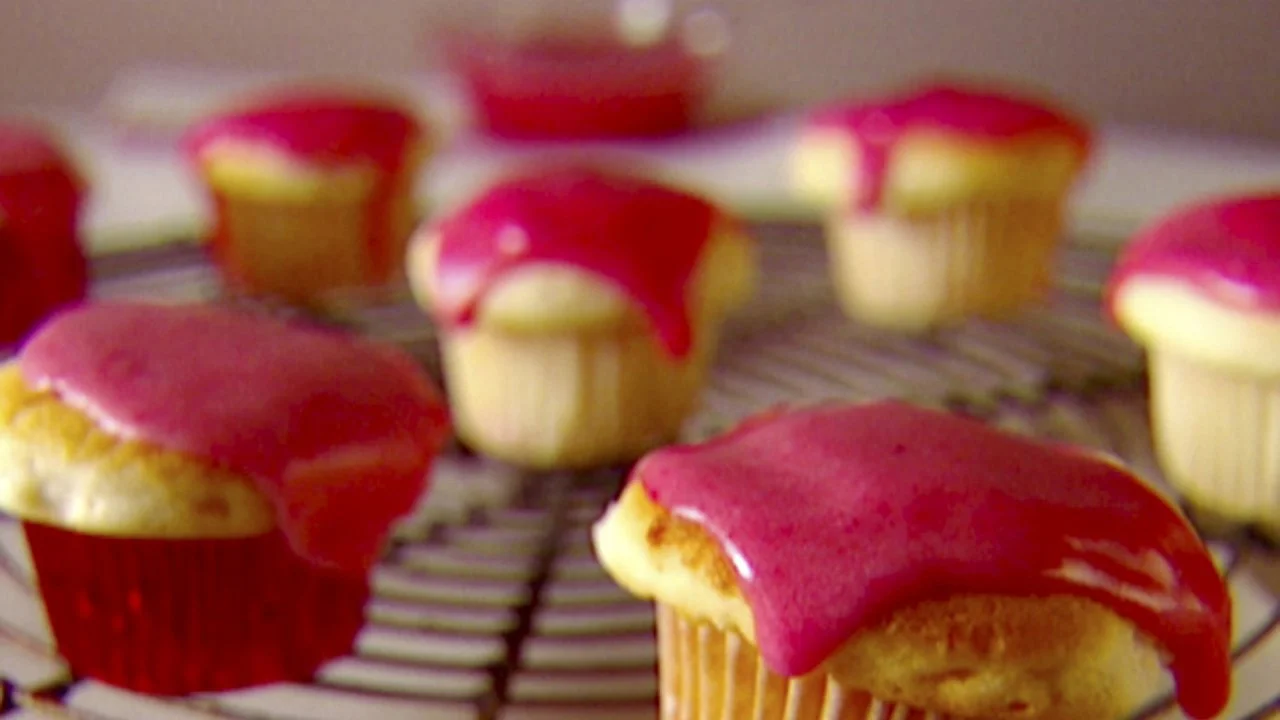 Strawberry-Glazed Cupcakes